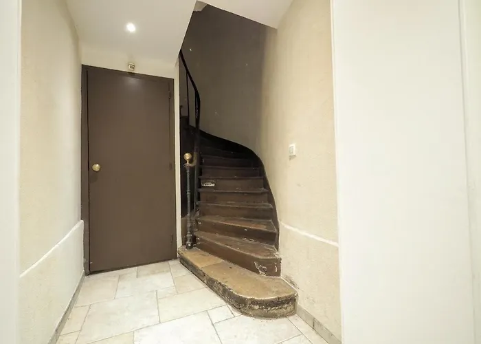 Louvre Pyramide 아파트 파리