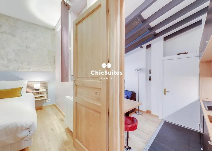 Louvre Pyramide 아파트 파리